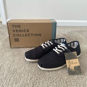 Men’s TOMS Black Canvas Shoe